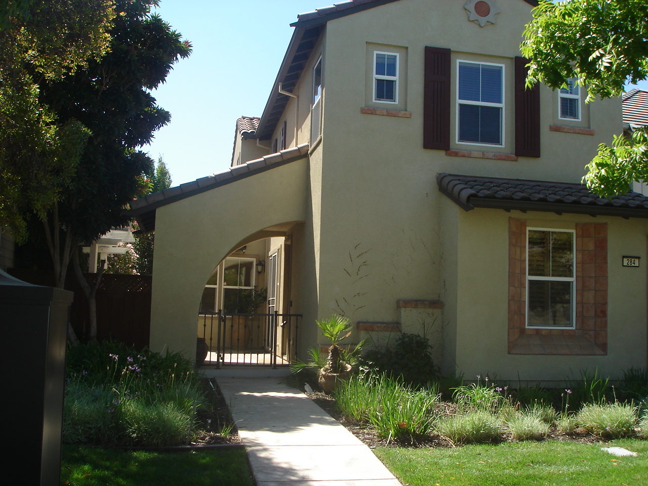 284 West Saint Francis Avenue